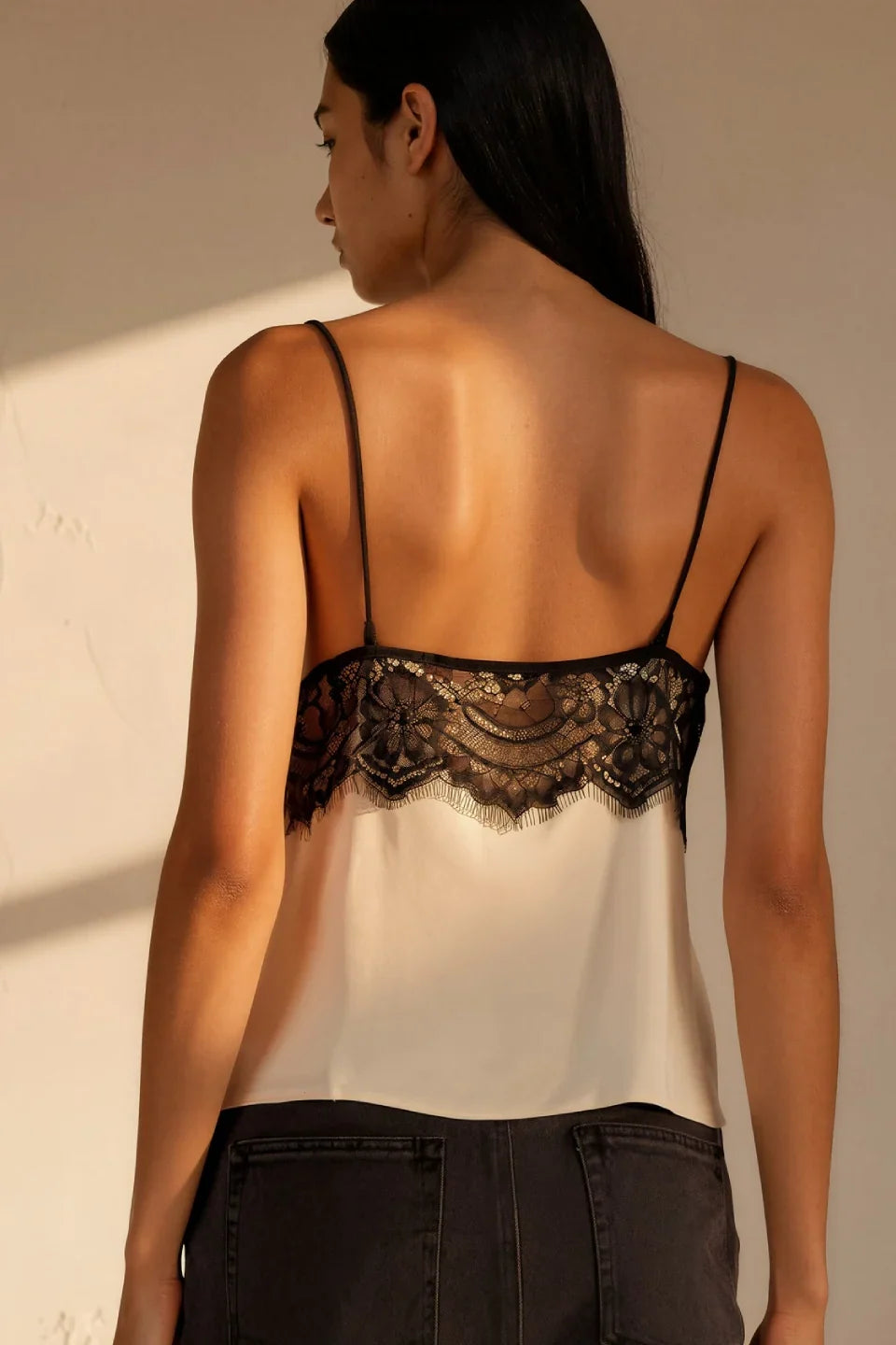 Nelia-Top Dentelle en Satin